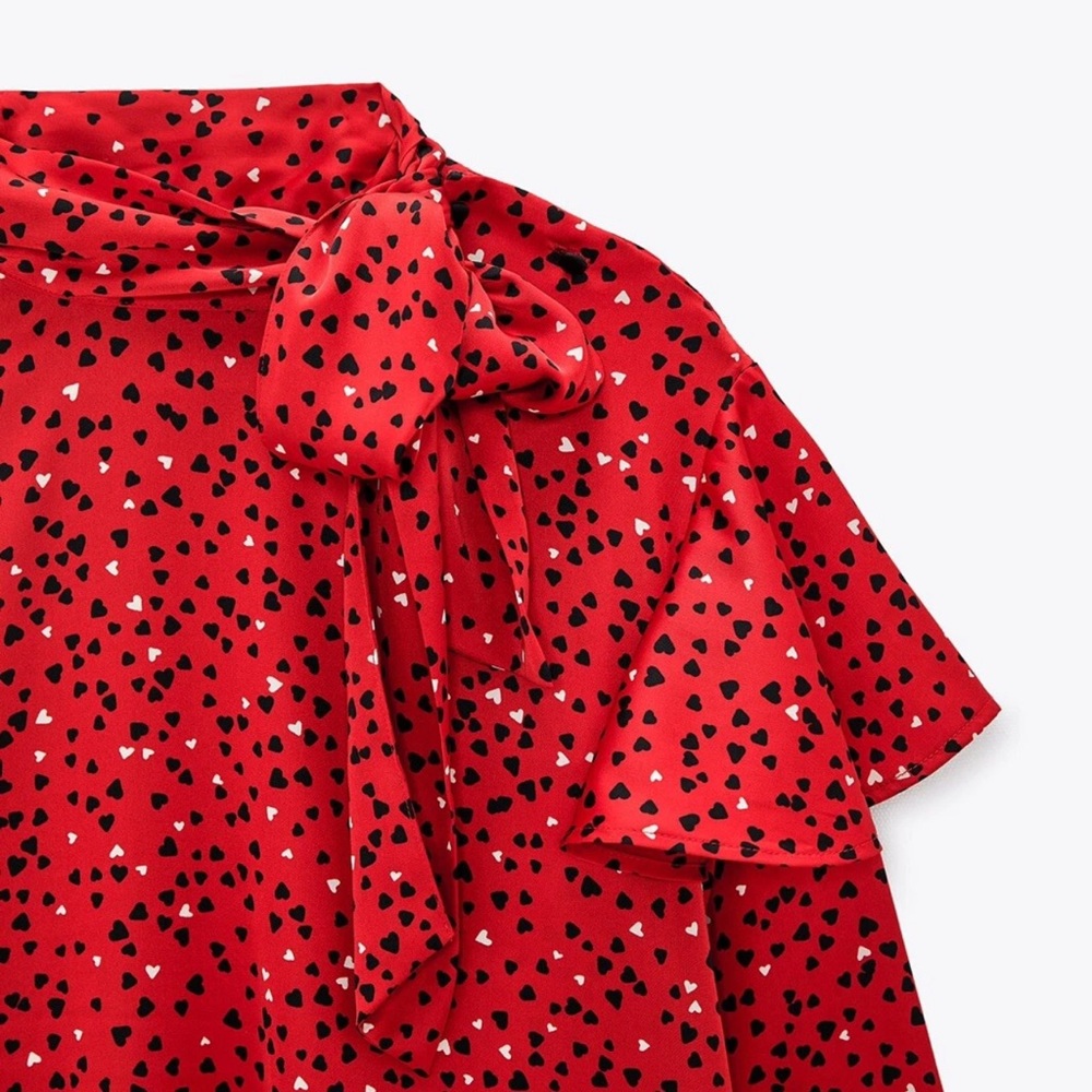Red Heart Print Top - Picture 2 of 5